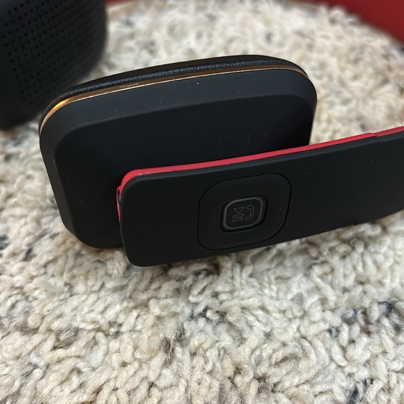 ECHOS Headphones - Picture 4 of 4